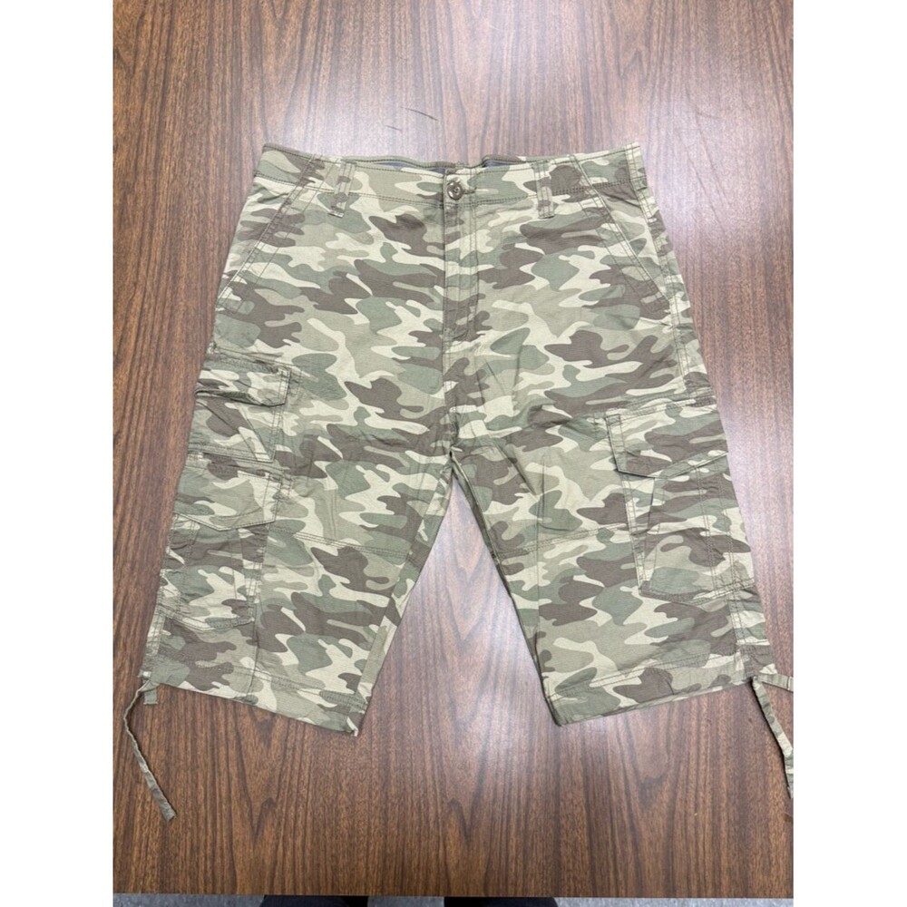 Plugg Men's Punk Skater Camo Cargo Shorts - Olive Green ☠️